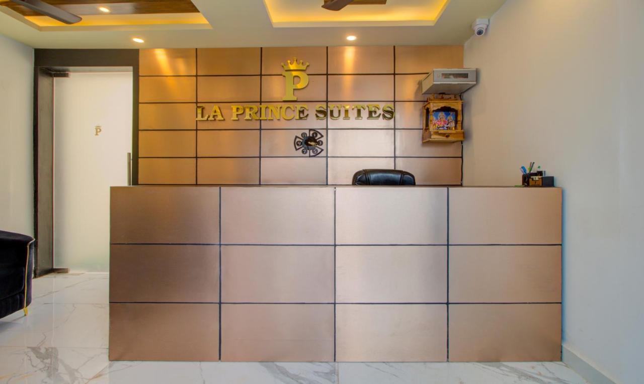 Treebo Code Red Otel Morjim Dış mekan fotoğraf