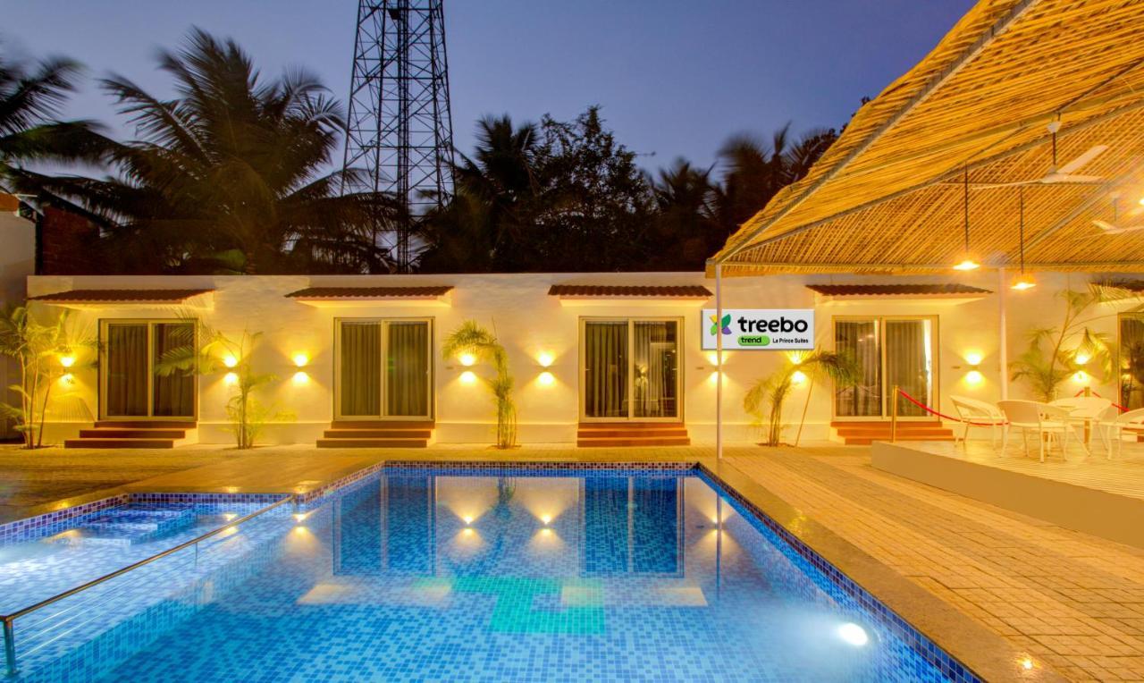 Treebo Code Red Otel Morjim Dış mekan fotoğraf
